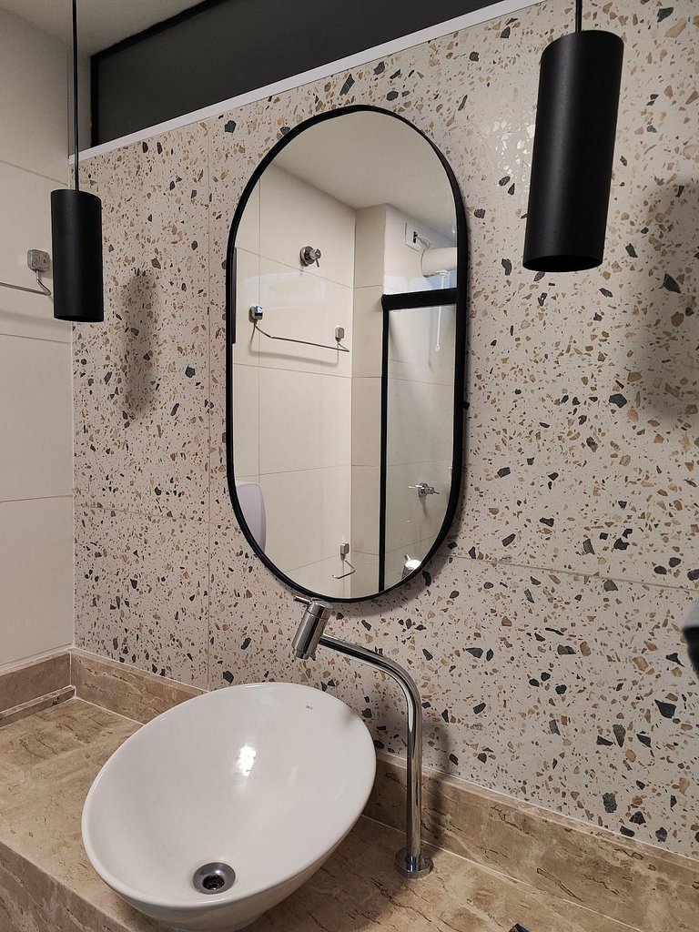 SQ417 Apto Recém-reformado com Ar condicionado 2Q