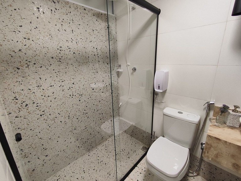 SQ417 Apto Recém-reformado com Ar condicionado 2Q