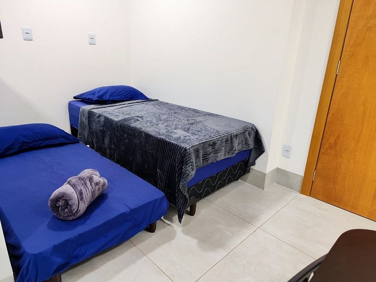 L205 Novo, Completo, Quarto com Ar-condicionado