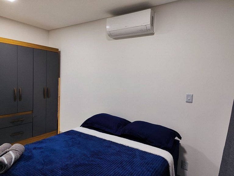 L205 Novo, Completo, Quarto com Ar-condicionado