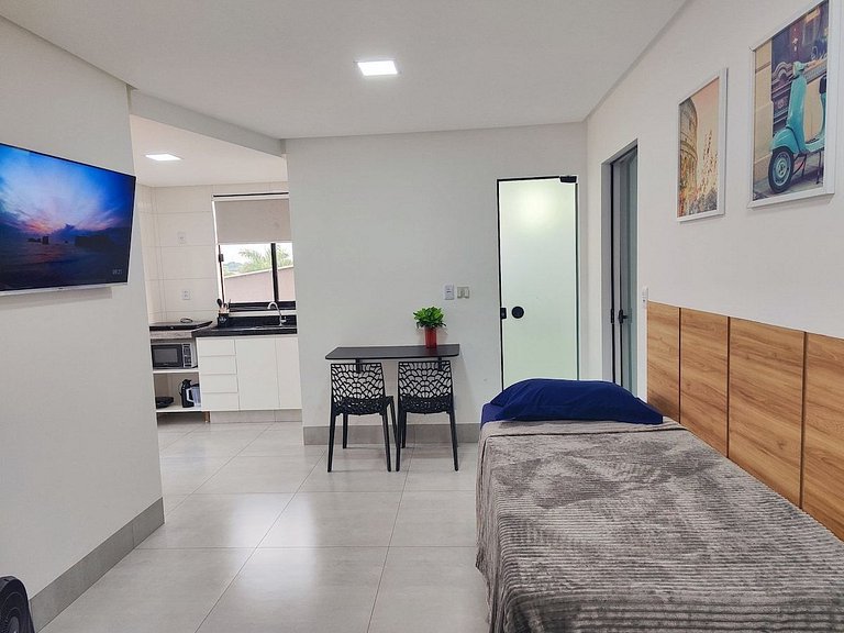 L104 Apto Novo, Recém-construído, Bem Localizado