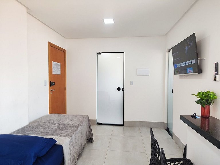 L103 Apto Novo, Completo e em Otima localização
