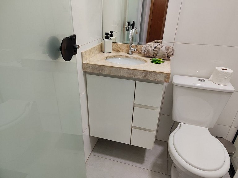 L103 Apto Novo, Completo e em Otima localização
