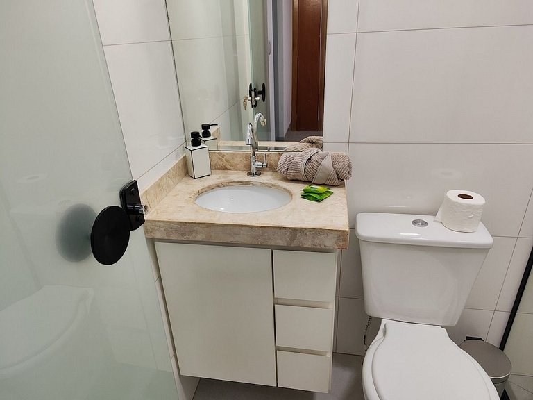 L103 Apto Novo, Completo e em Otima localização